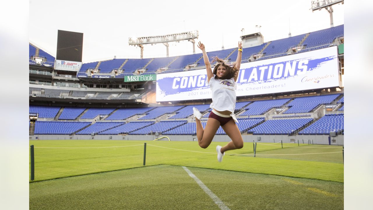 Go Ravens!! I'll always be a huge Ravens fan! This game is bringing back so  many memories. #TB to when I was a Ravens cheerleader!