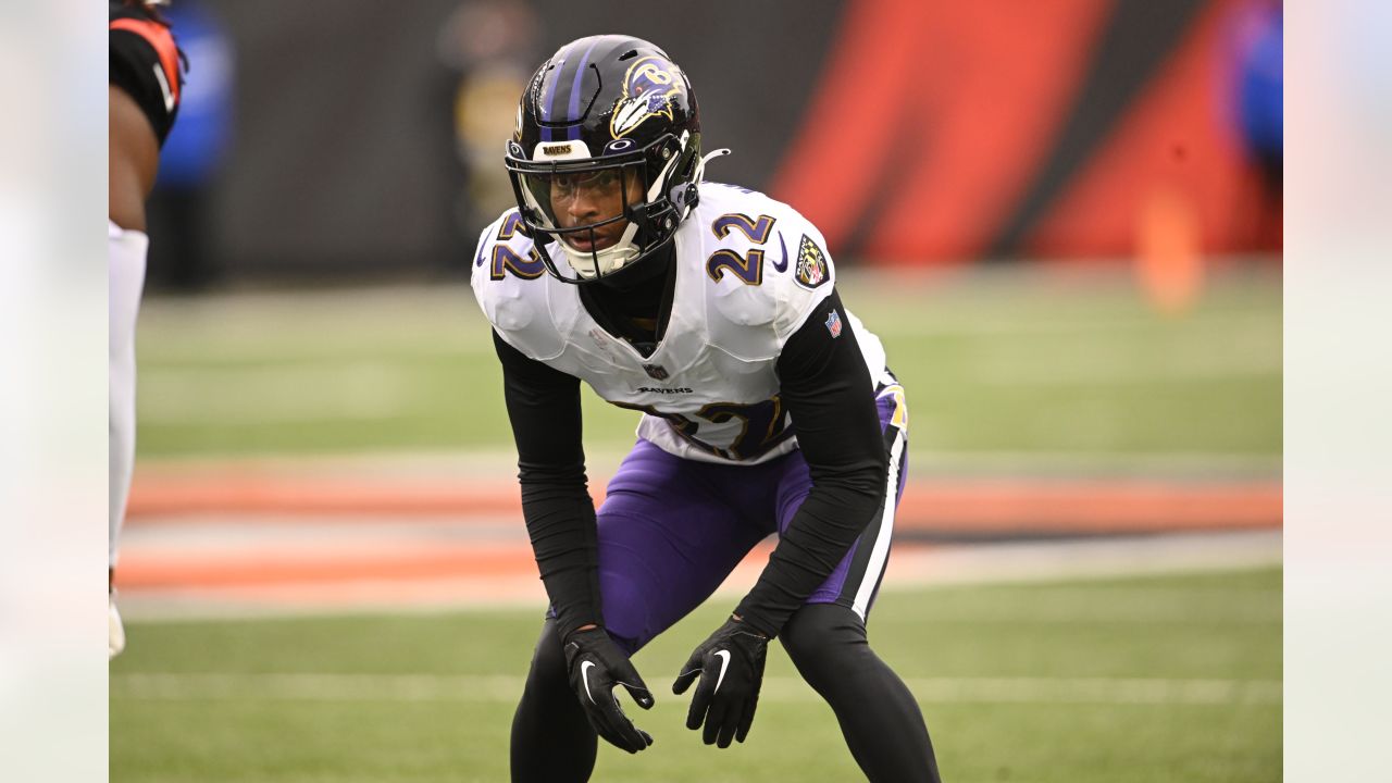 Training camp shows dividends Ravens receive in adding giant to