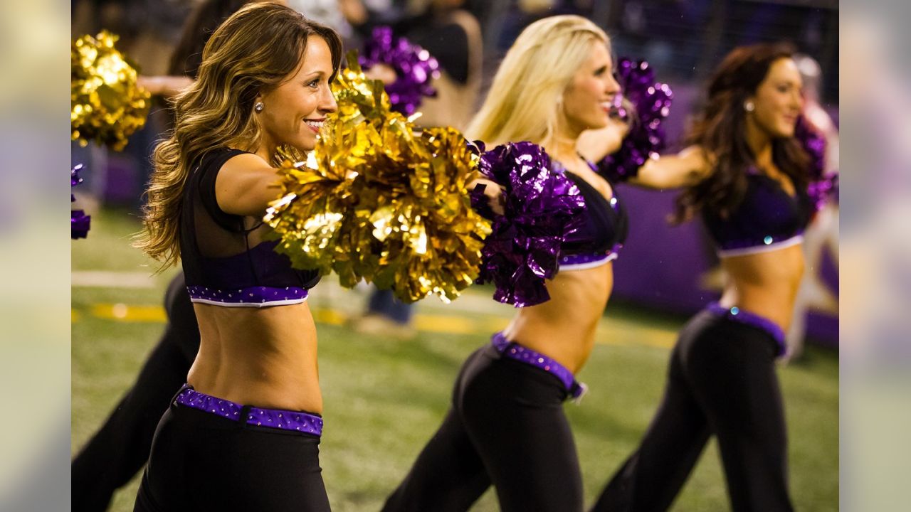 2012 Baltimore Ravens Cheerleaders – Ultimate Cheerleaders