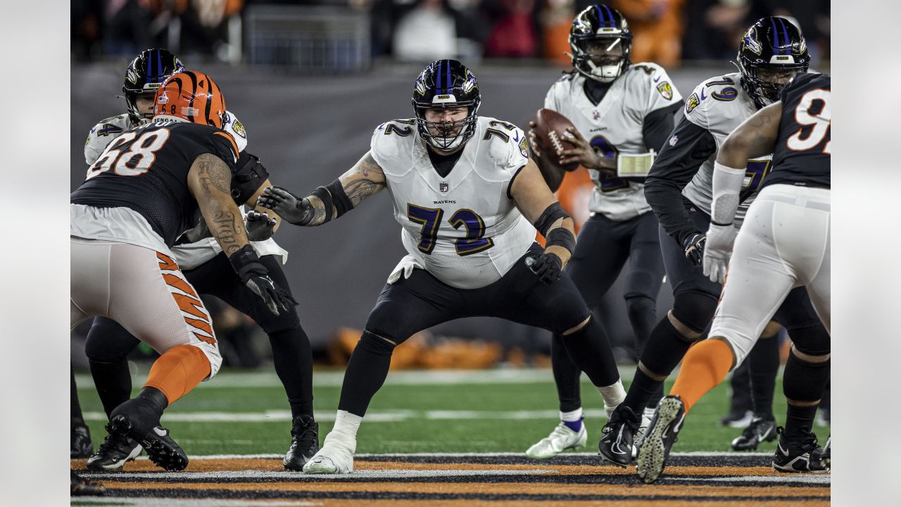 Patrick Queen Primed For 'Being A Breakout Star' On Ravens' Defense In Year  Two - Steelers Depot