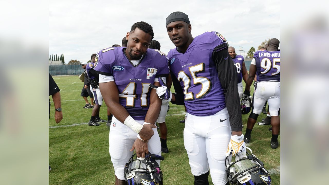 Ravens cornerback Tray Walker mourned, remembered at funeral in Miami