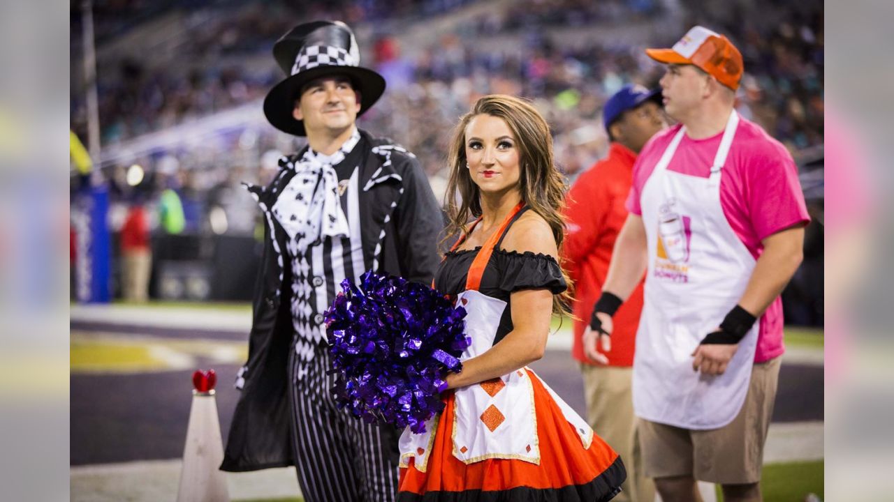 Broncos Cheerleader Costume for Cosplay & Halloween 2023