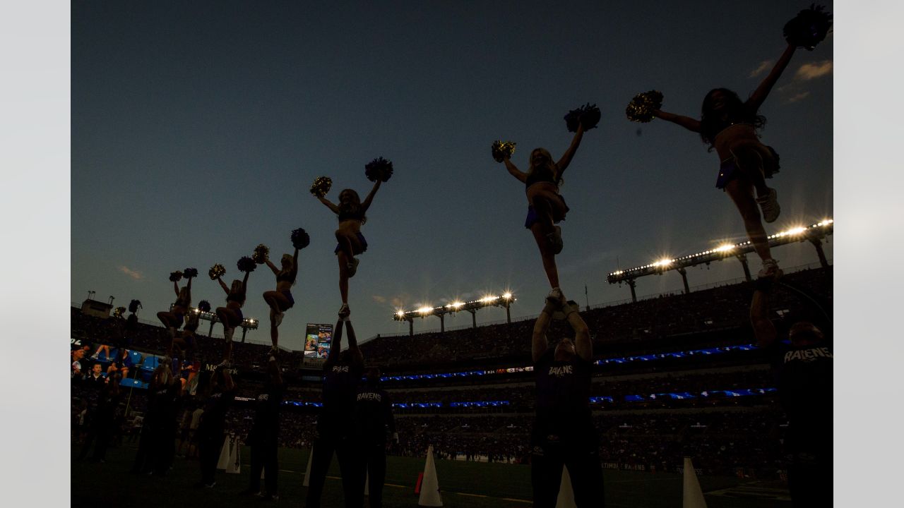 Cheerleaders: Ravens vs. Commanders, Preseason 3