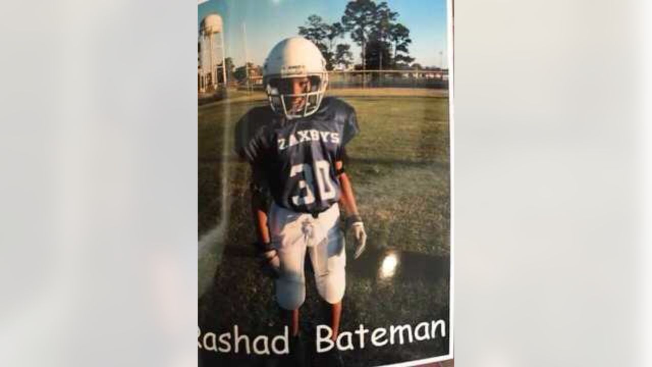 Rashod Bateman hoists the Gophers, while honoring a father figure from  Georgia