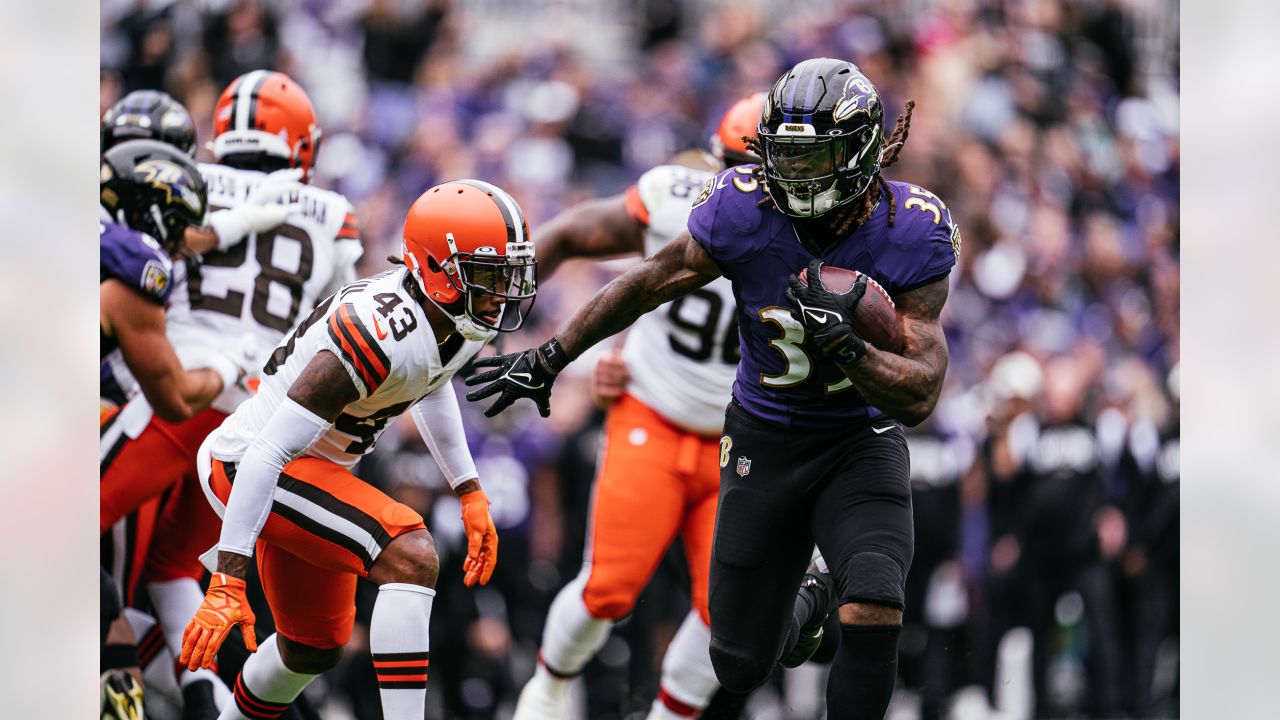 Cleveland Browns vs. Baltimore Ravens . NFL Game. American Football League  match. Silhouette of professional player celebrate touch down. Screen in ba  Stock Photo - Alamy