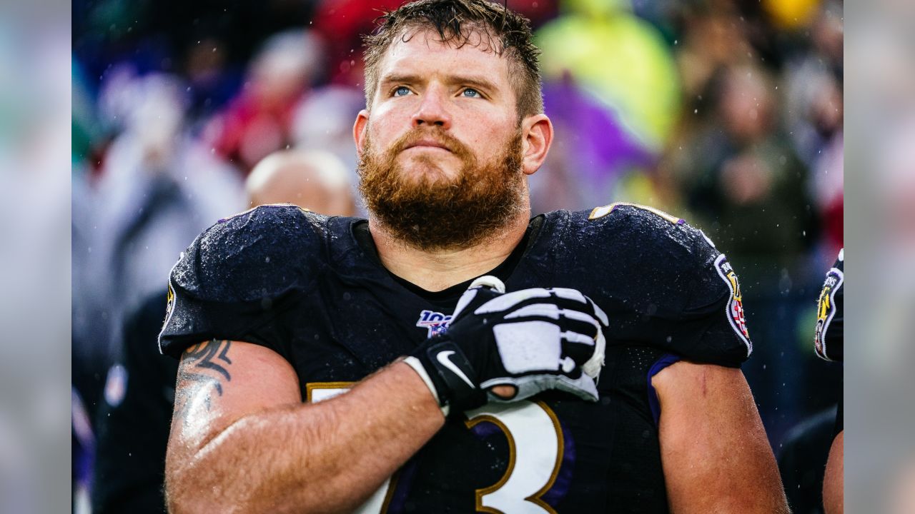 13 September 2010: Baltimore Ravens center Matt Birk (77) during