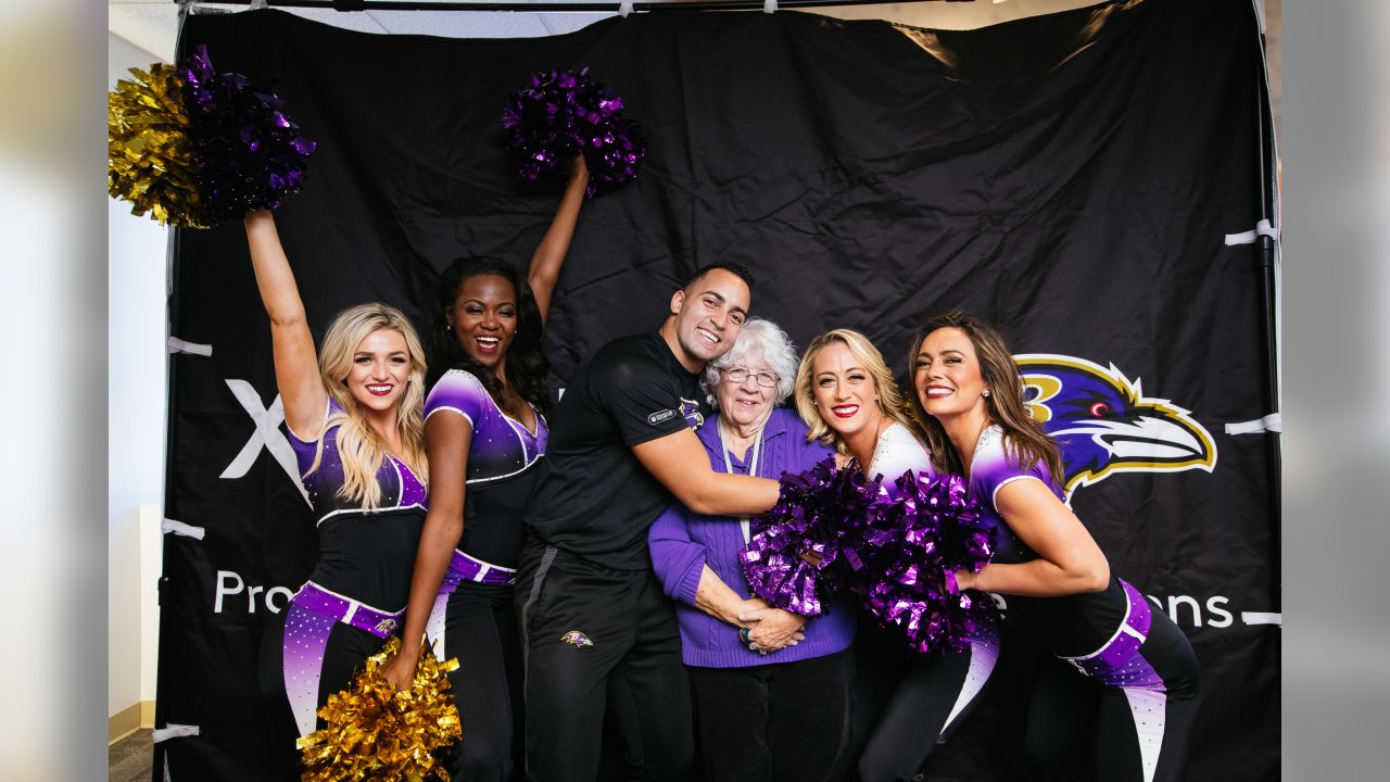 Purple Friday Caravan﻿ surprises students, gets Flock revved up