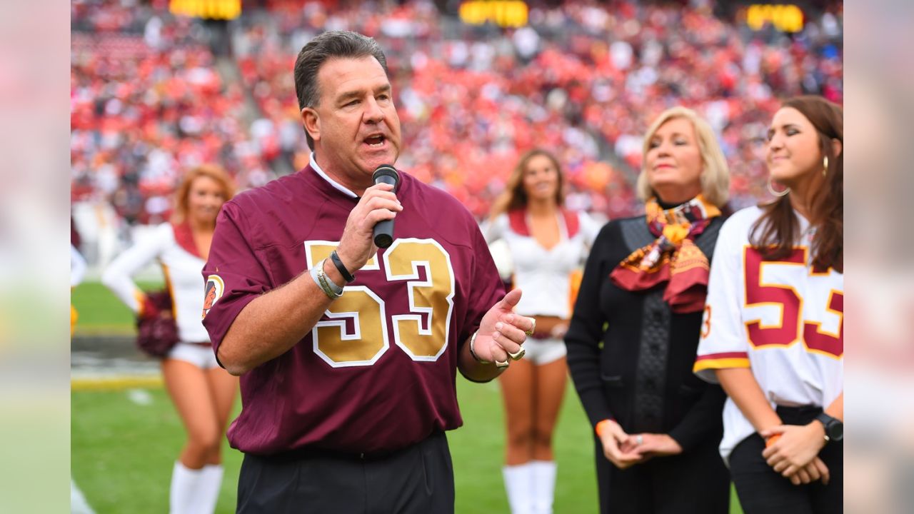 Jeff Bostic Inducted Into Redskins Ring Of Fame At Halftime