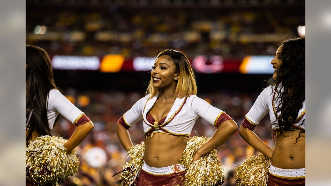 PHOTOS: Cheerleaders, Week 3 vs. Bears