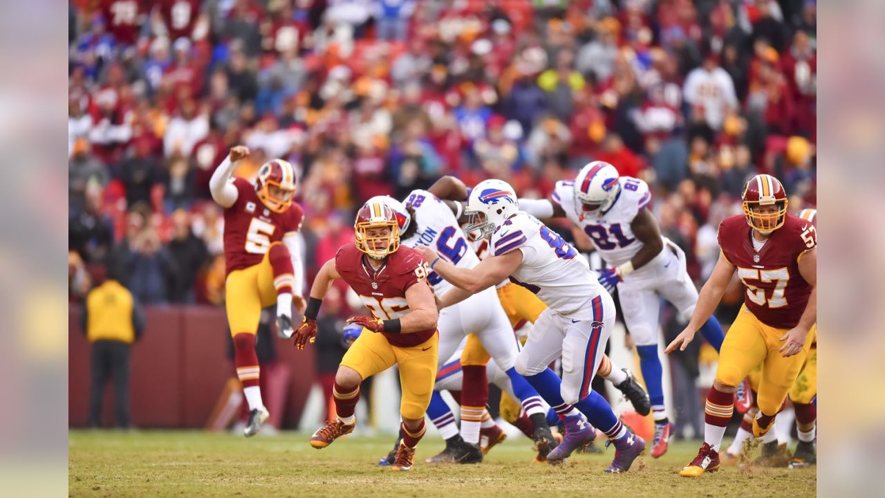 Washington Redskins long snapper Nick Sundberg plays second half against  Saints with broken arm – New York Daily News