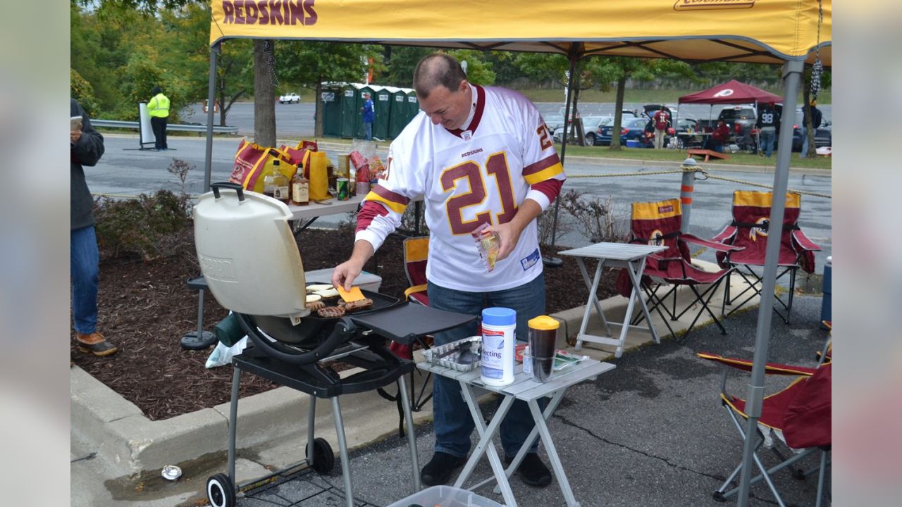 Redskins Parking Lot Tailgate at FedExField vs. Giants