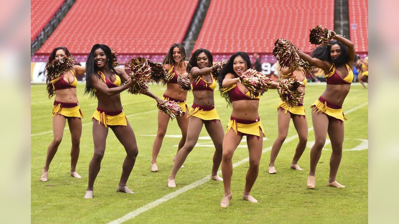 DVIDS - Images - Washington Redskins Cheerleaders and Players