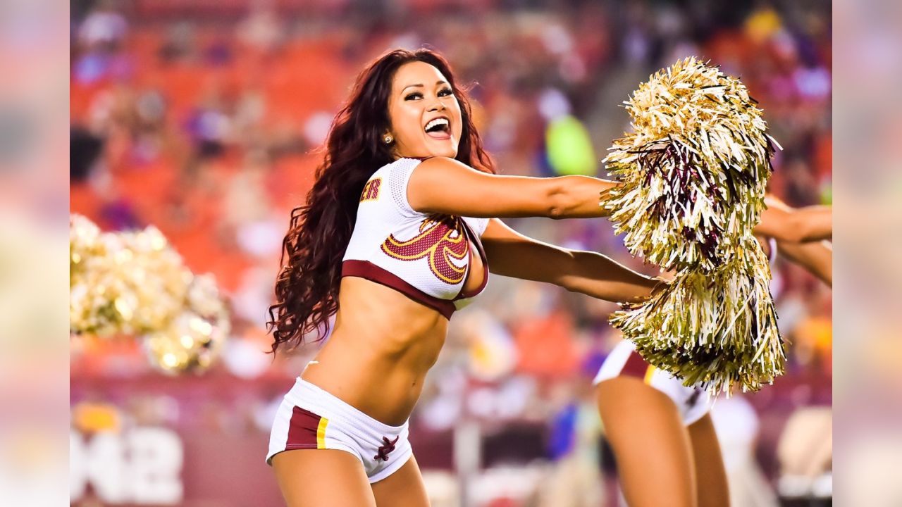 PHOTOS: Top Redskins Cheerleader Images, Weeks 1-8