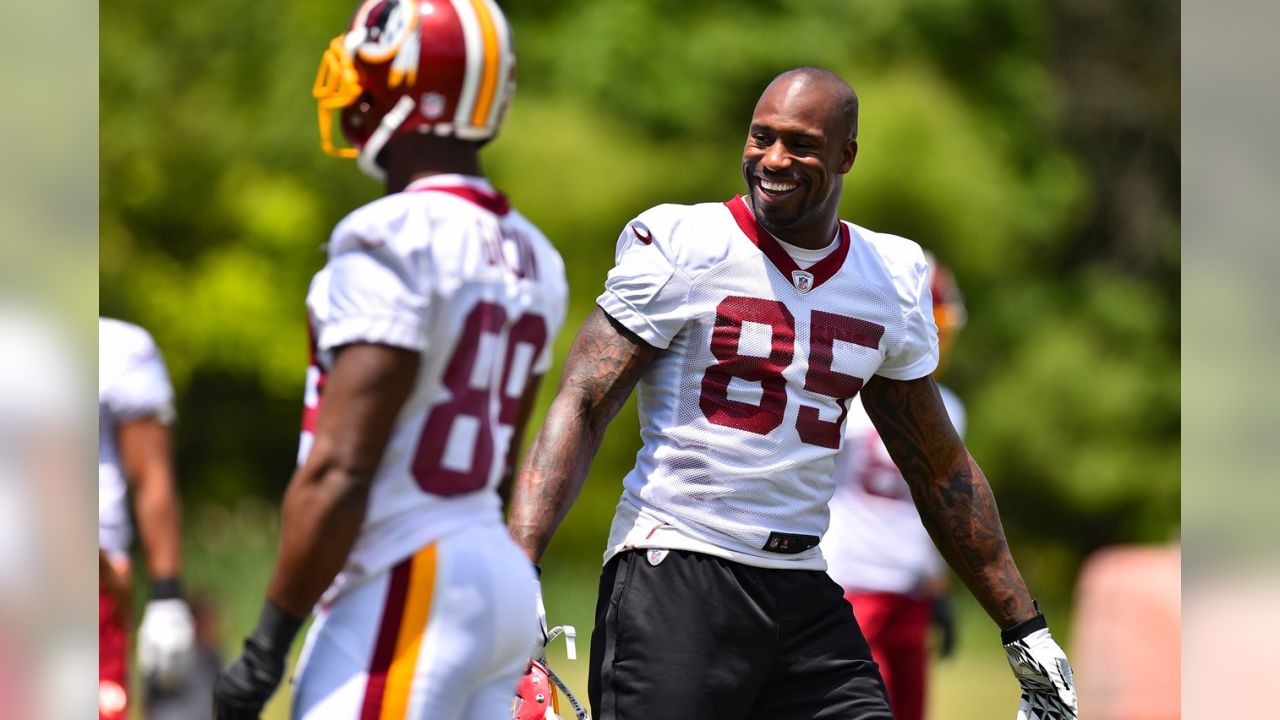 Add Vernon Davis, and a dash of health, and the Redskins are