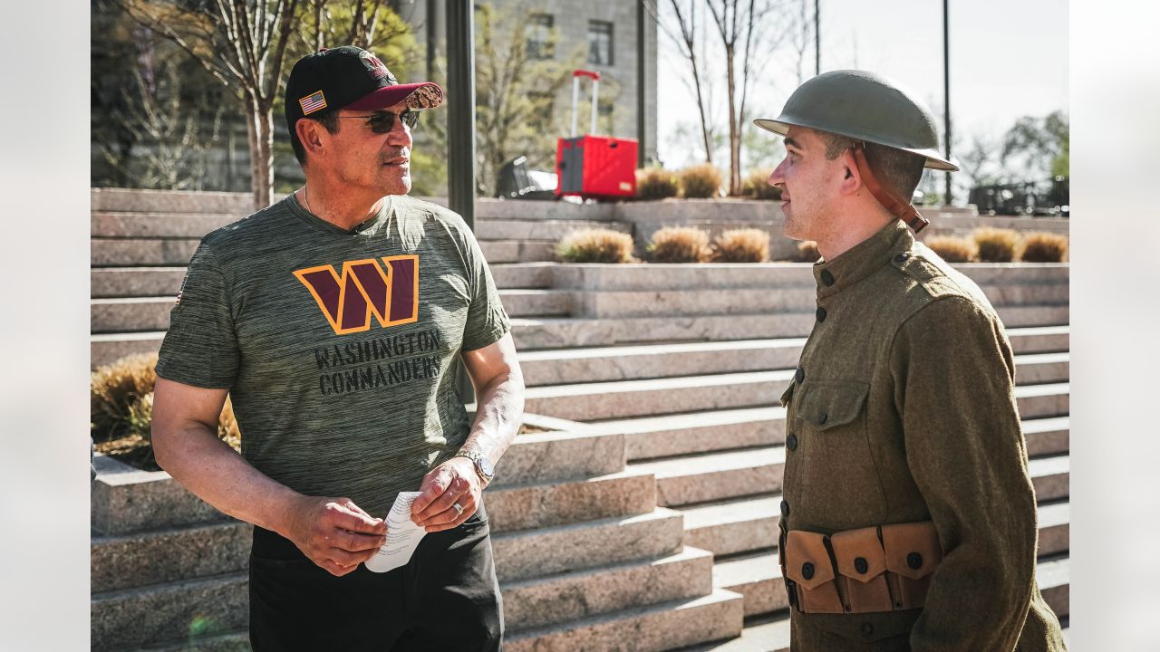 Commanders Head Coach Ron Rivera honored at WWI Memorial for