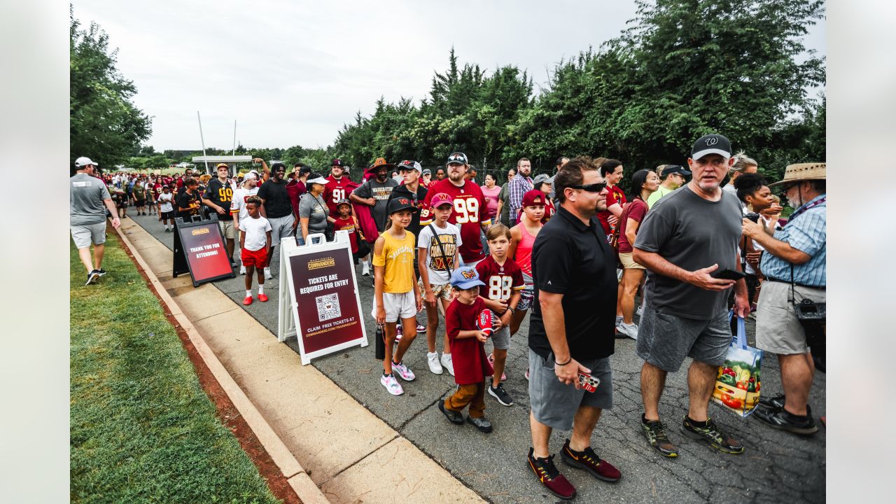 PHOTOS  Commanders fans pack the stands at training camp