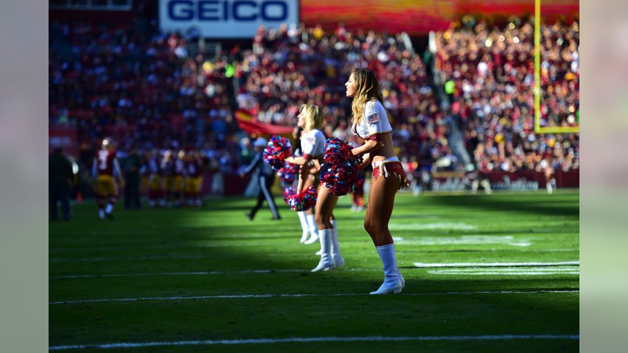 love, elizabethany: cheering up the redskins fans