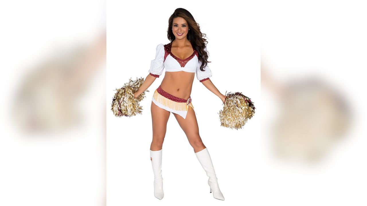 Redskins Cheerleader Masako's Swimsuit Photos