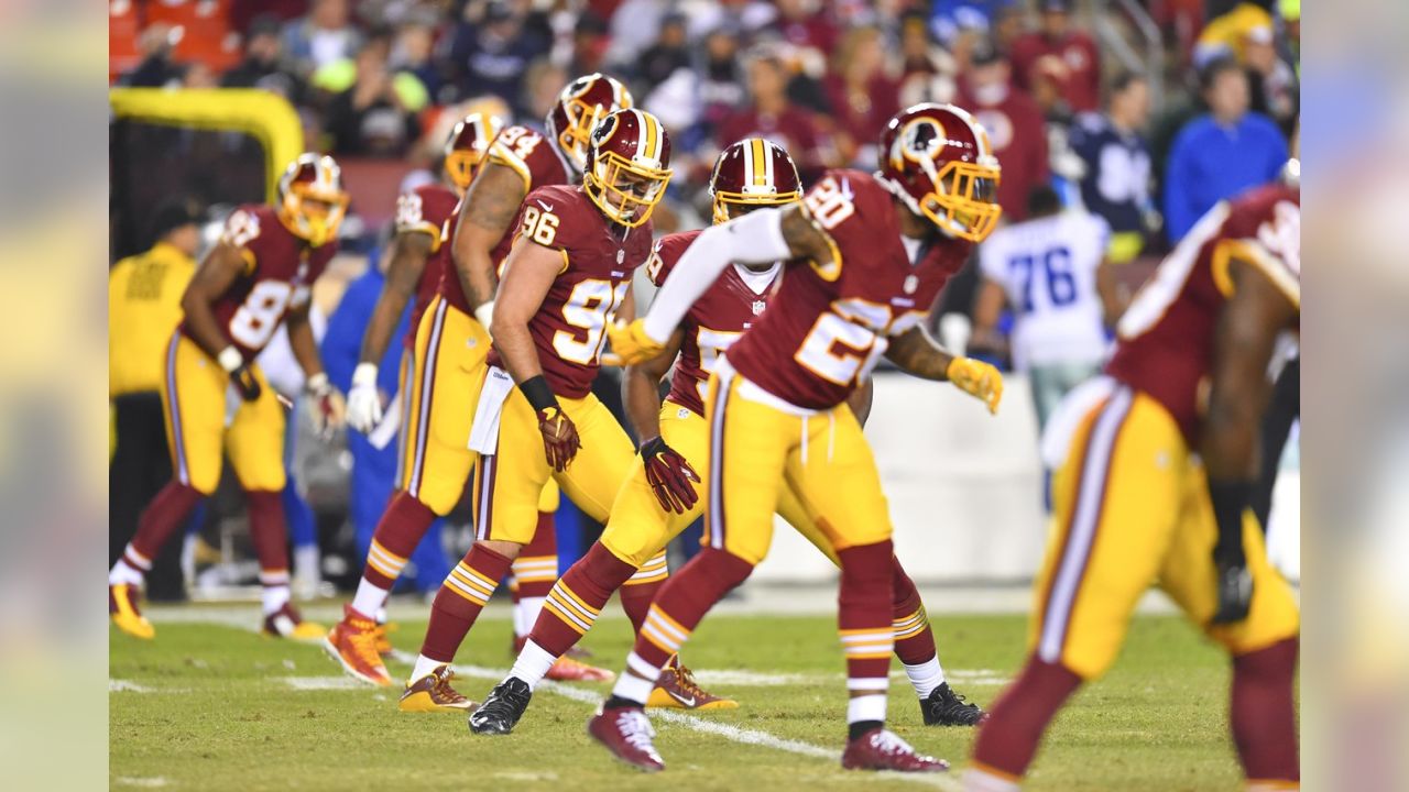 Washington Redskins long snapper Nick Sundberg plays second half against  Saints with broken arm – New York Daily News