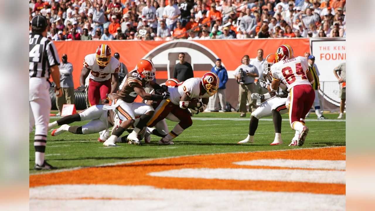 File:Cleveland Browns vs. Washington Redskins (20394380180).jpg