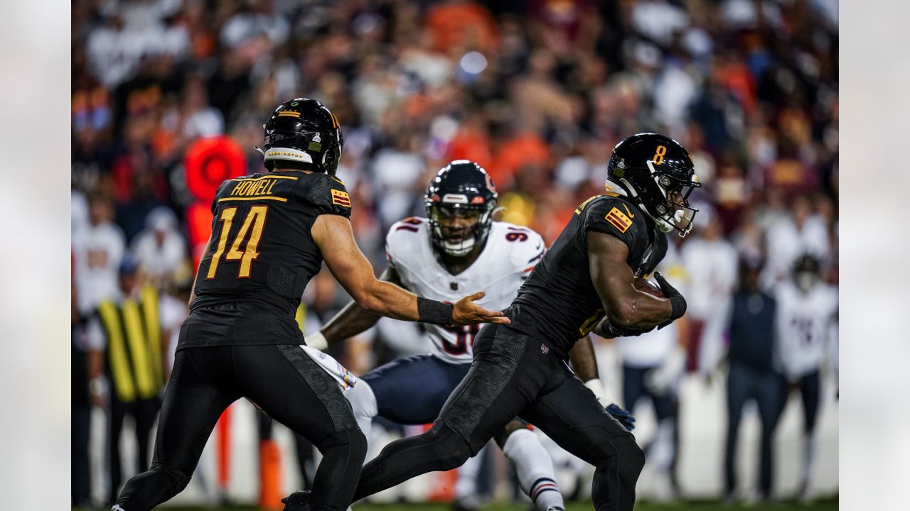 Muffed punt, Robinson TD lift Commanders over Bears 12-7 - WTOP News