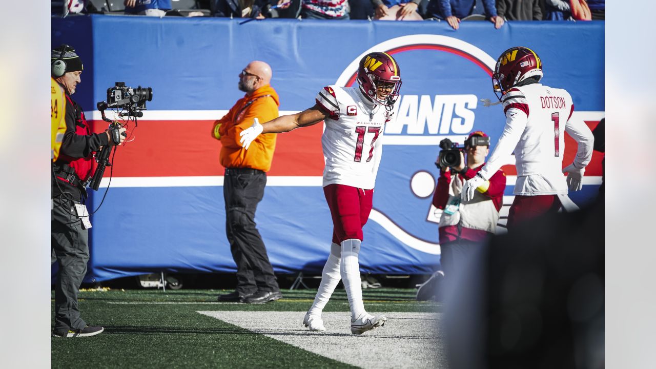 Wake Up Washington  Washington's defensive line steps up in win