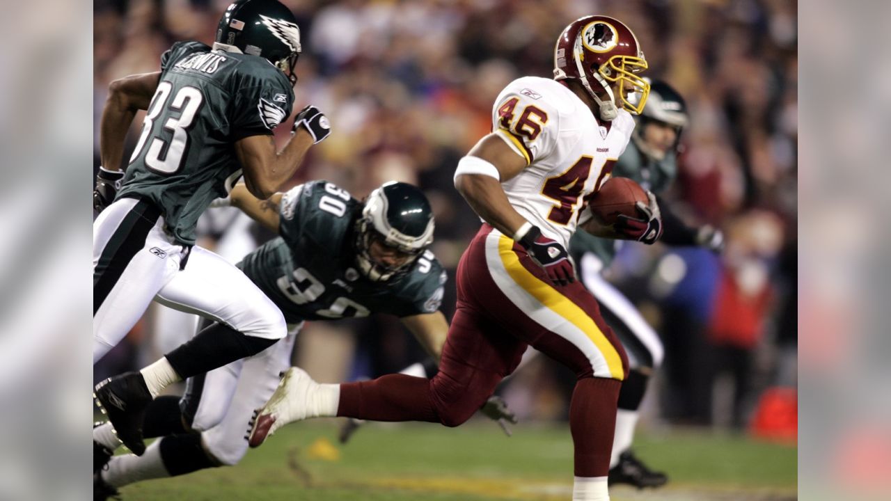 Washington Redskins outside linebacker Ryan Kerrigan (91) is blocked by  Oakland Raiders offensive tackle Donald Penn (72) during an NFL football  game between the Oakland Raiders and Washington Red …