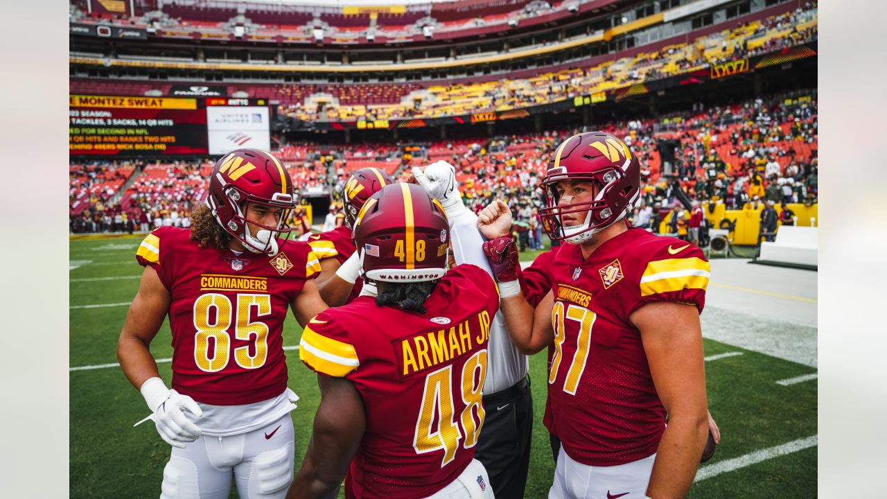 Best photos from Packers-Commanders pregame warmups