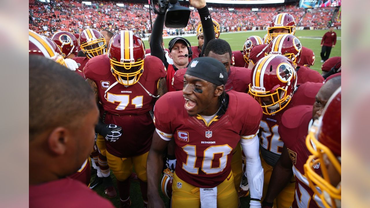 Redskins' Robert Griffin III suffers a concussion in exhibition with Lions  - Los Angeles Times