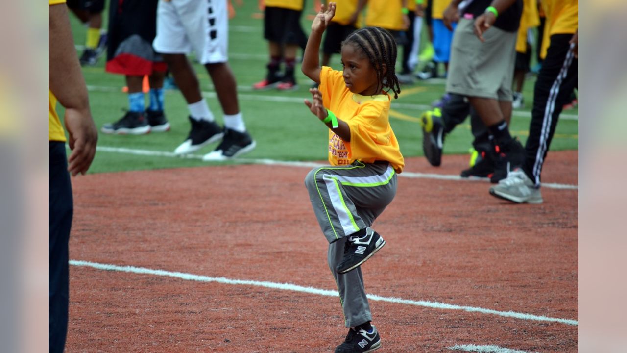 DeSean Jackson Hosts F.A.S.T. Elite Skills Football Camp