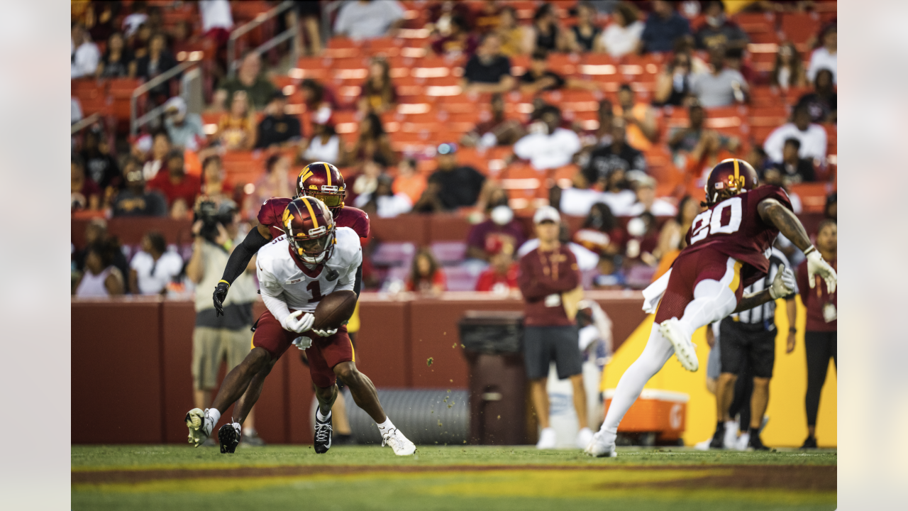 Washington Football Team practices in front of fans at FedEx Field