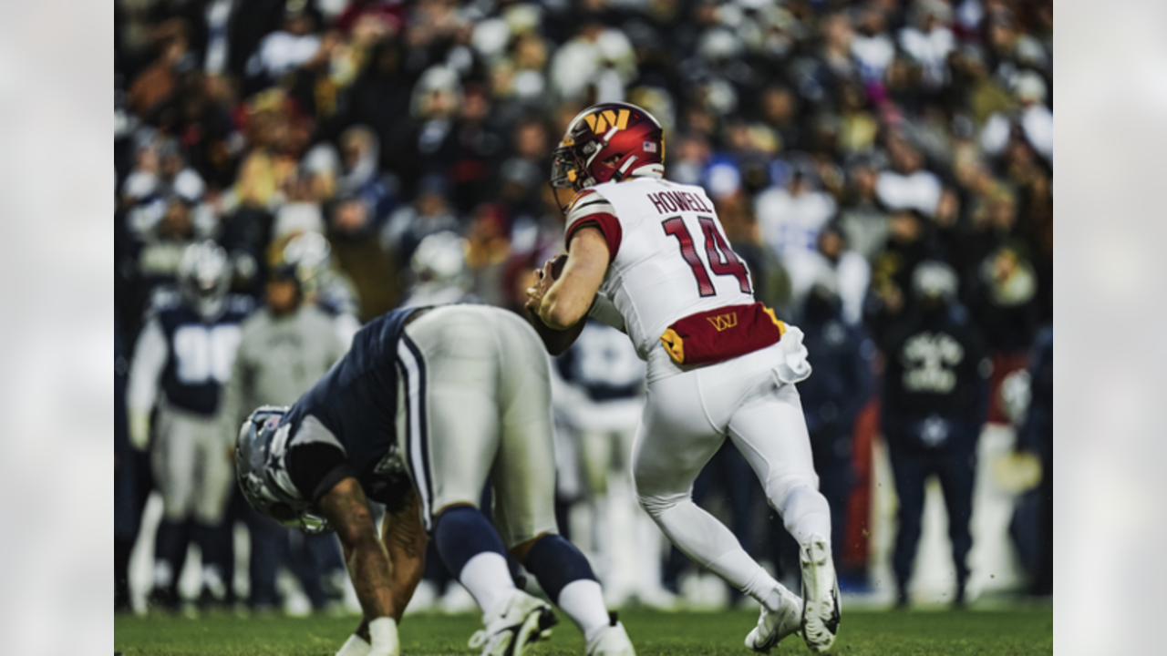 Photo: Dallas Cowboys vs. Washington Commanders in Arlington, Texas -  ARL2022100221 