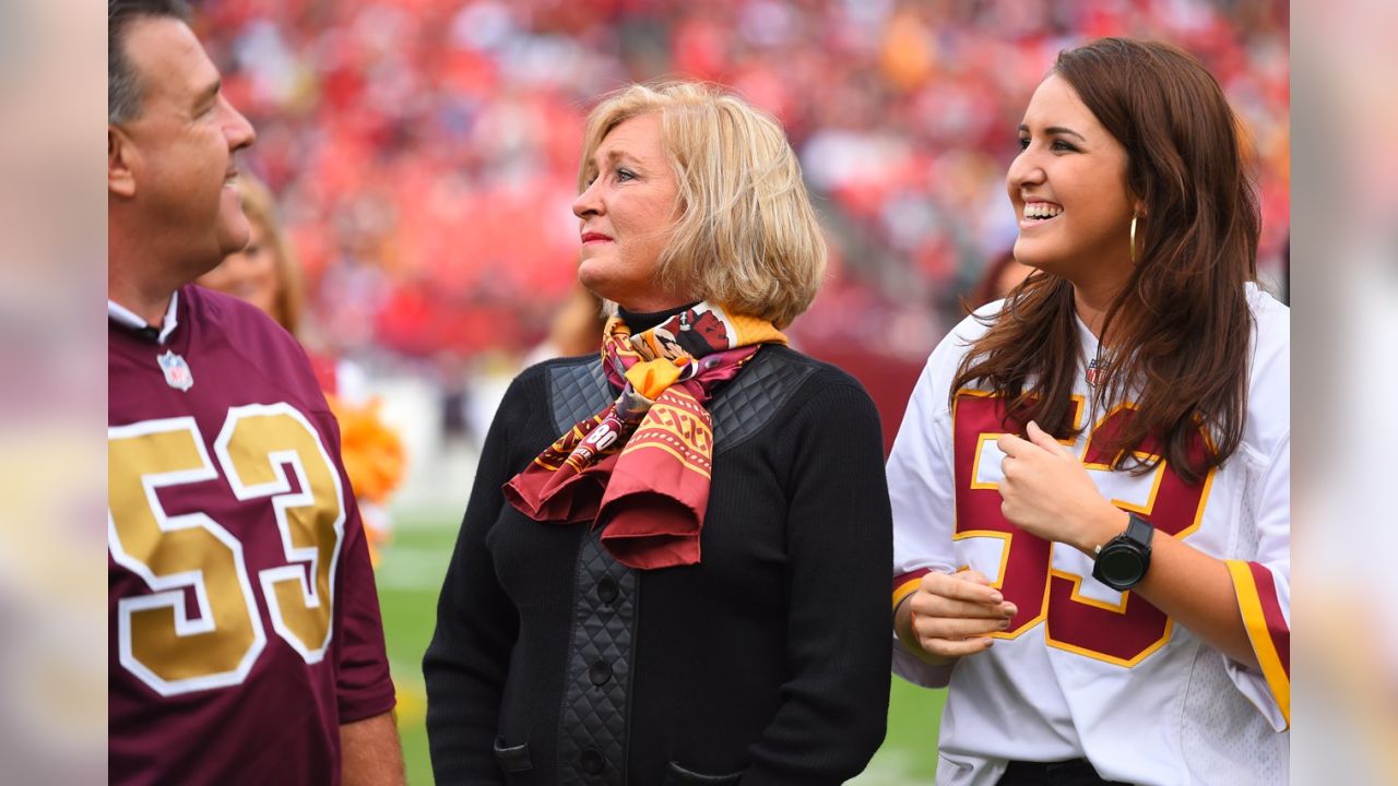 Jeff Bostic Inducted Into Redskins Ring Of Fame At Halftime