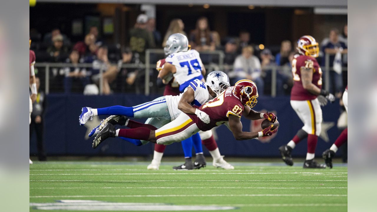 PHOTOS: Week 17 - Redskins vs Cowboys, Fans