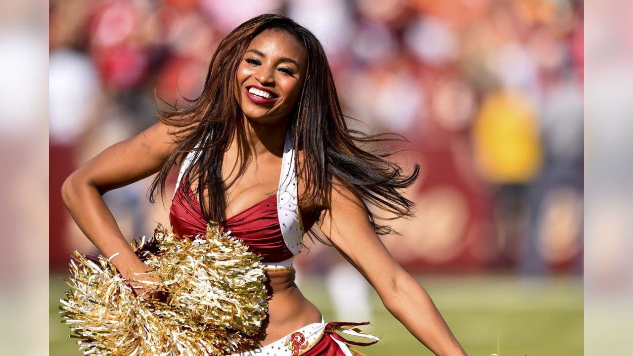 LANDOVER, MD - SEPTEMBER 25: Washington Commanders cheerleaders