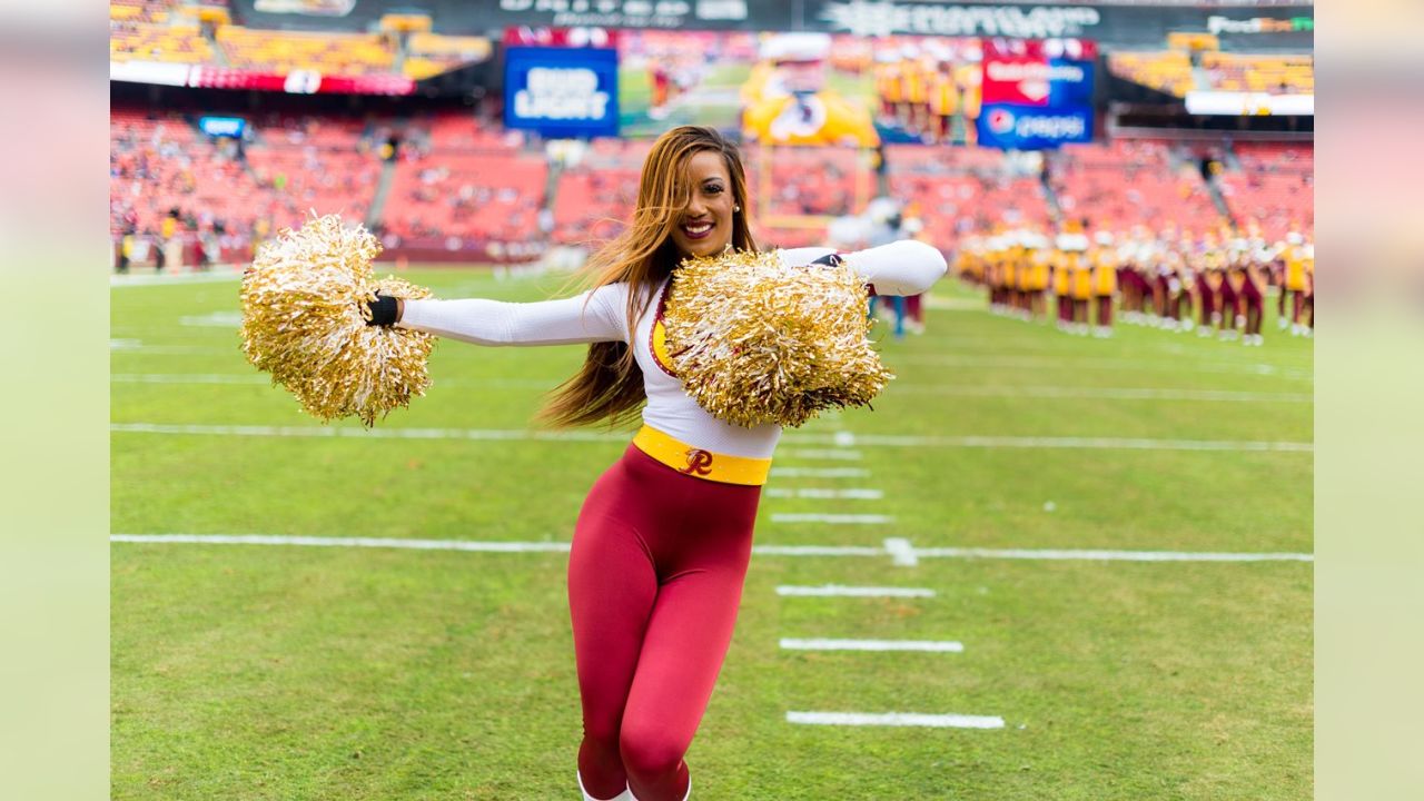 December 22, 2019: Redskin Cheerleader performs during a NFL