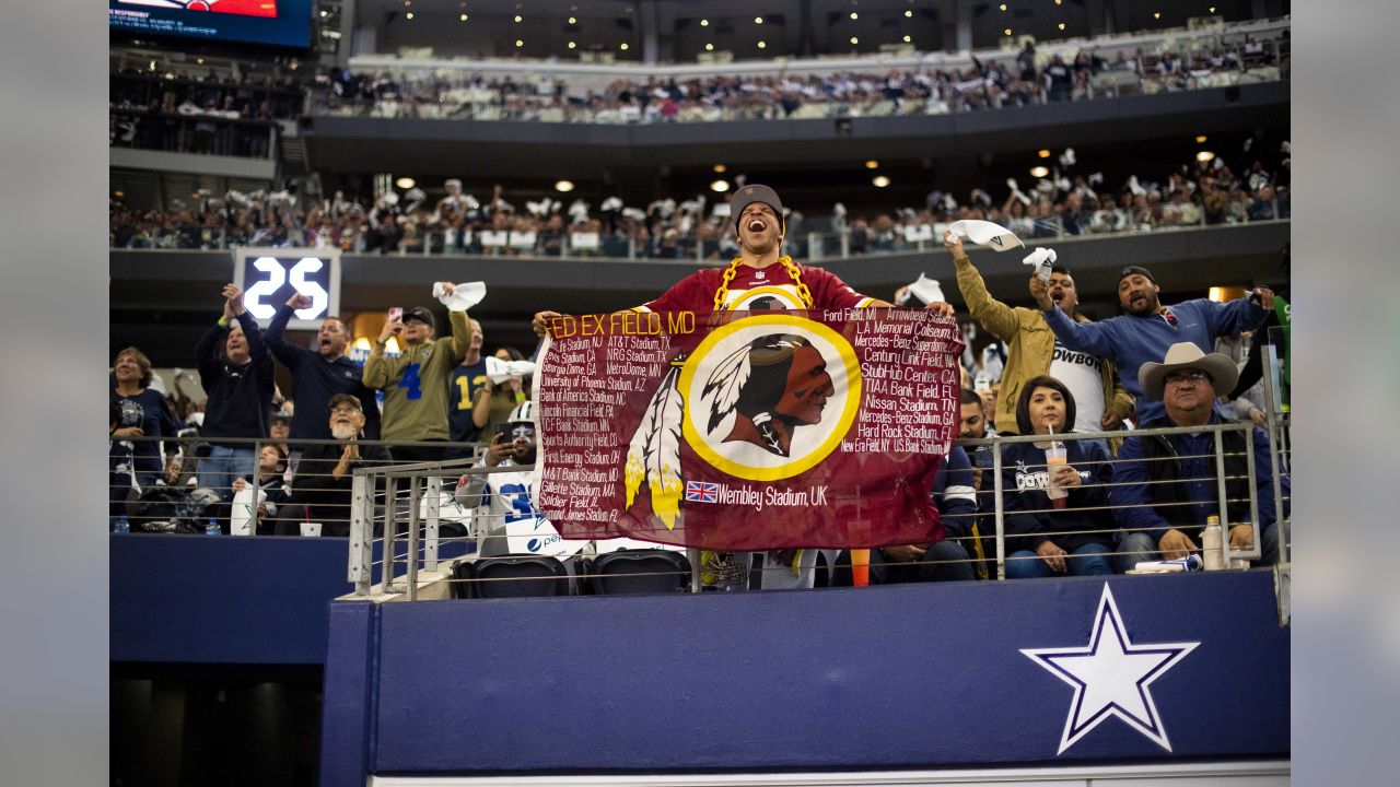 PHOTOS: Week 17 - Redskins vs Cowboys, Fans