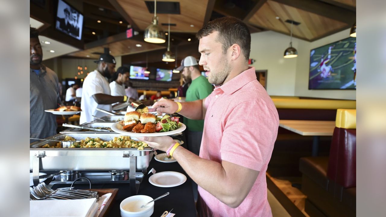 Updated: Redskins-Themed Hail & Hog Restaurant Opens Today - Washingtonian