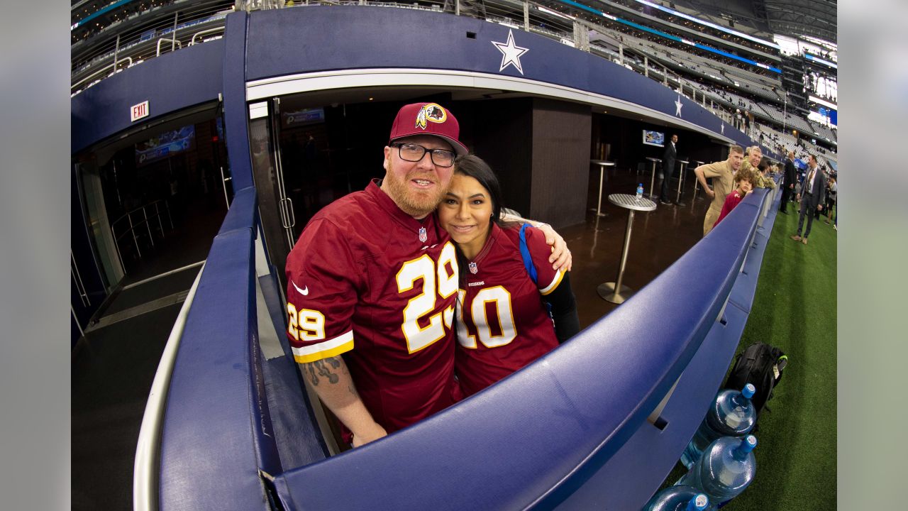 PHOTOS: Week 17 - Redskins vs Cowboys, Fans