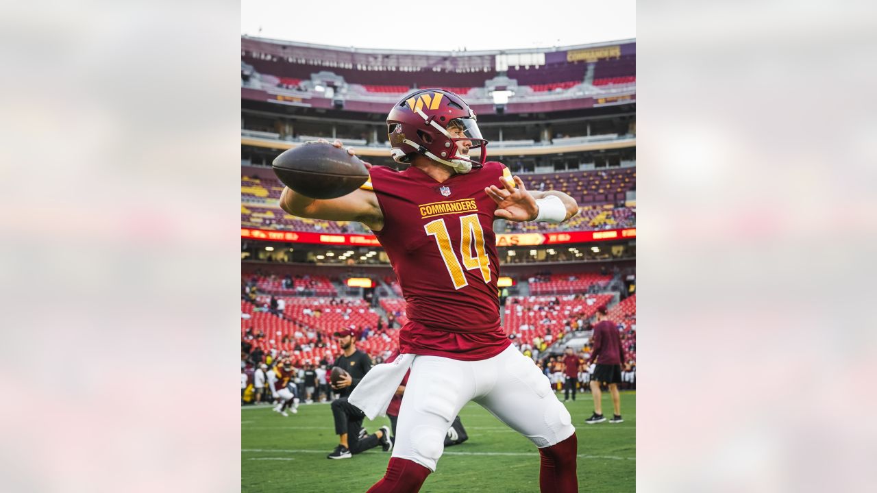 PHOTOS  Commanders vs. Ravens, pregame