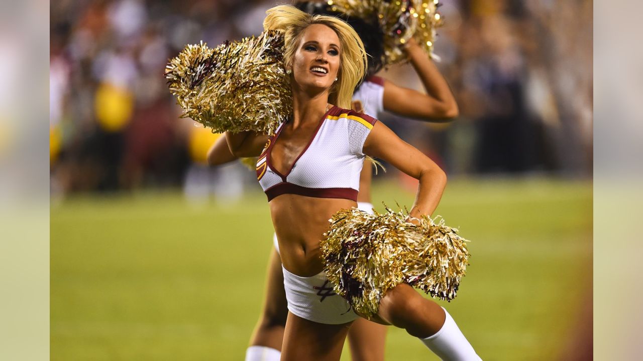 Washington Redskins Cheerleaders Photos from Week 7 – Ultimate