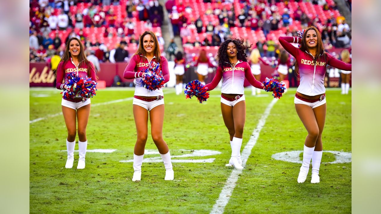 NFL Cheerleaders Nov 15, 2015