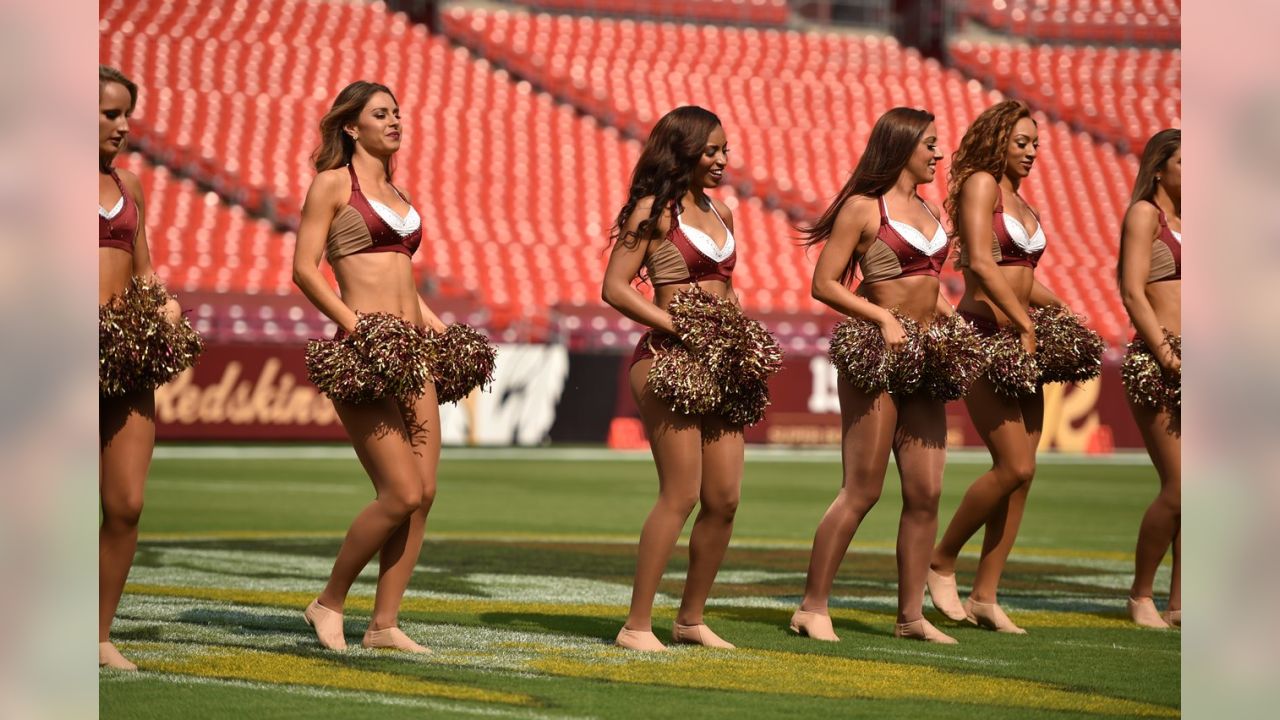 2015 NFL cheerleaders: Week 5