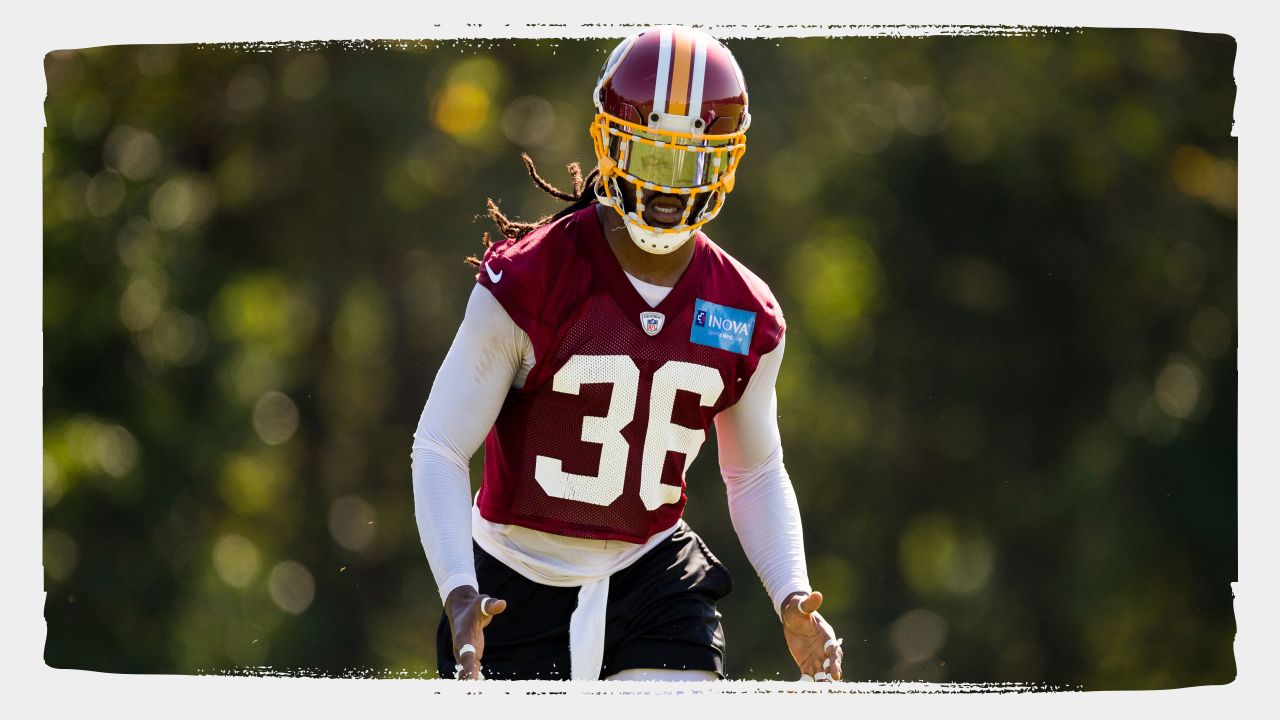 Arlington, Texas, USA. 22nd Nov, 2018. Washington Redskins cornerback Josh  Norman (24) prior to the NFL football game between the Washington Redskins  and the Dallas Cowboys at AT&T Stadium in Arlington, Texas.