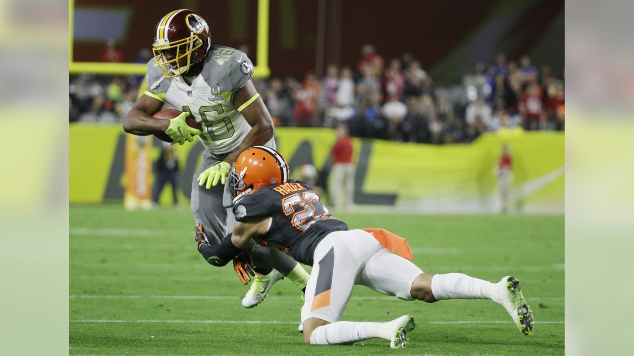 Washington Redskins running back Alfred Morris (46) carries for 48 yards  for the final play of the, Stock Photo, Picture And Rights Managed  Image. Pic. PAH-64596992