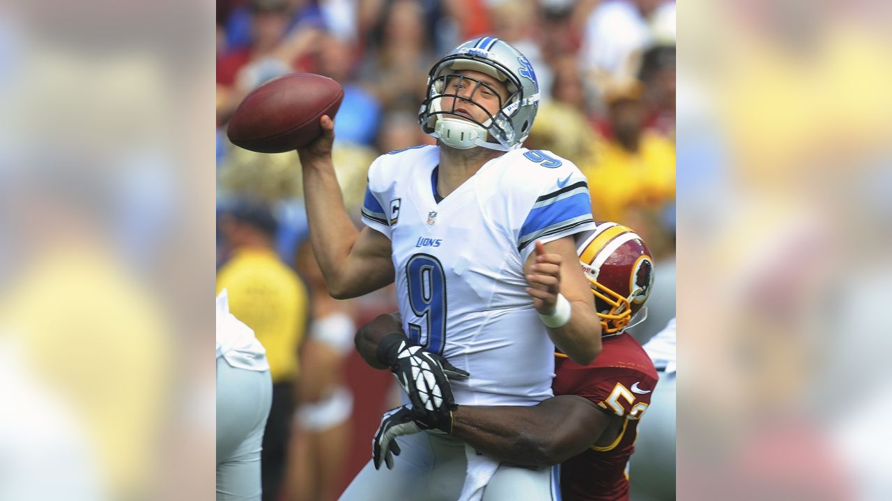 Washington Redskins linebacker London Fletcher (59) intercepts a