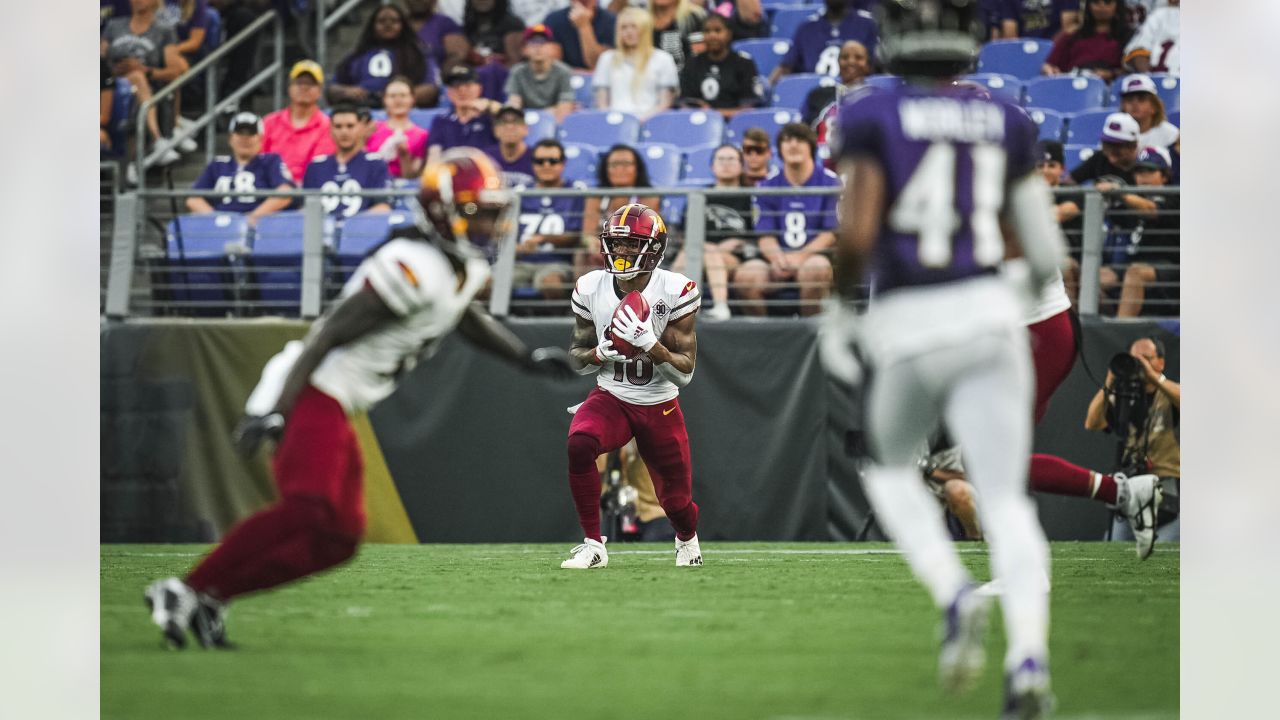 Sam Howell plays effectively in first half as Commanders end Ravens' NFL-record  24-game preseason win streak – The Virginian-Pilot