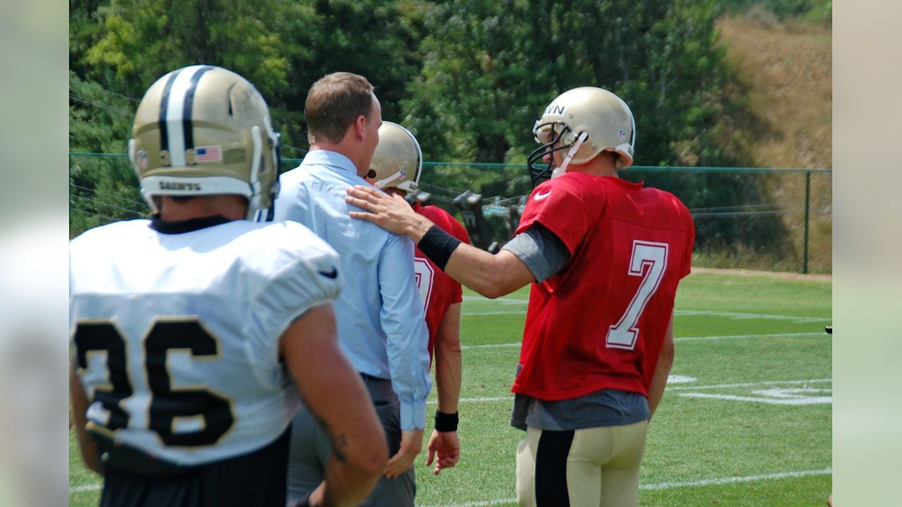 Peyton Manning visits Saints training camp