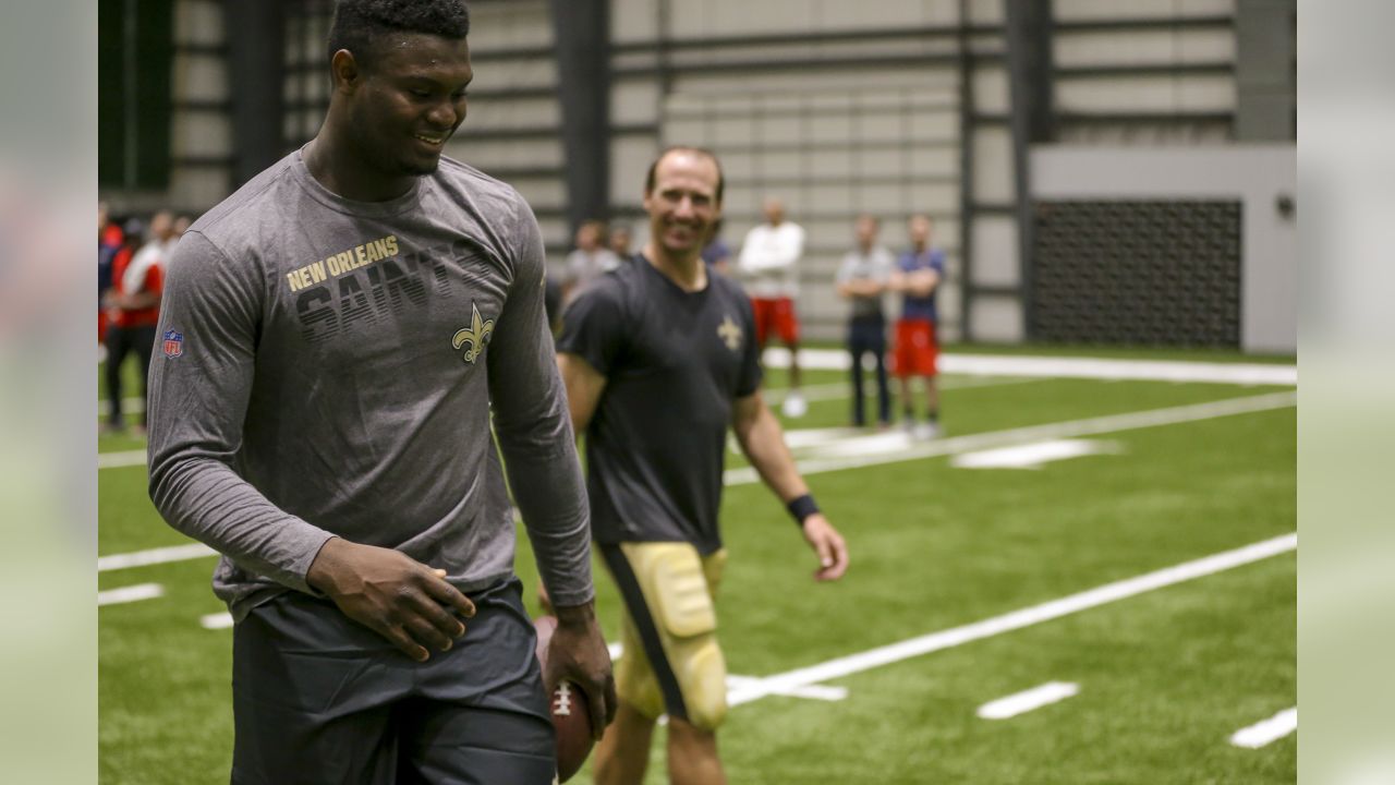 Drew Brees gave Zion Williamson a signed Saints jersey with a