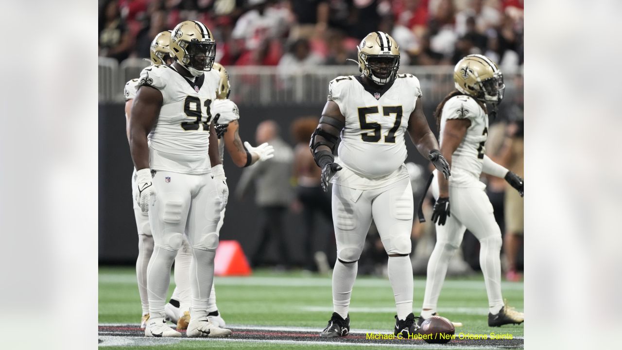 Saints defeat Falcons 27-26 in nail-biting fashion